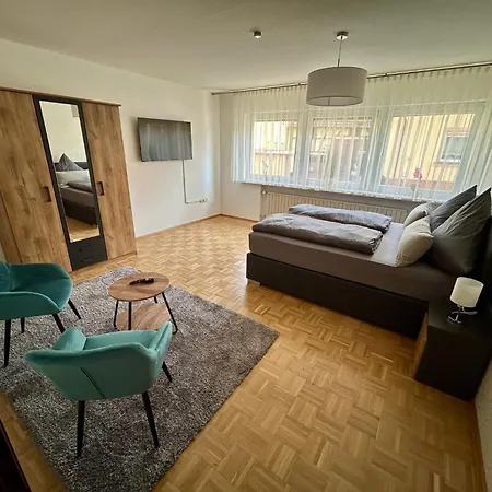 An Der Linde Apartment *